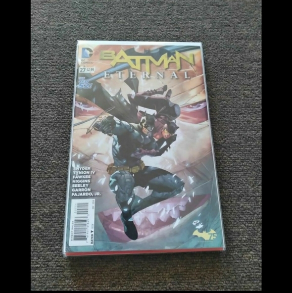 Comic Book Bundle of 8 - Picture 3 of 11